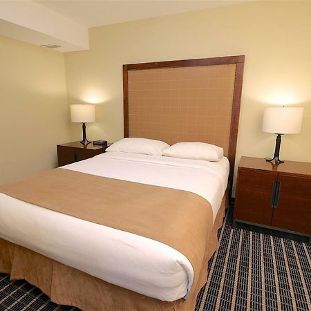 Medicine Hat Inn & Suites Esterno foto