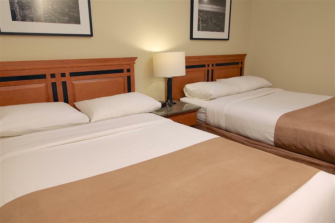 Medicine Hat Inn & Suites Esterno foto