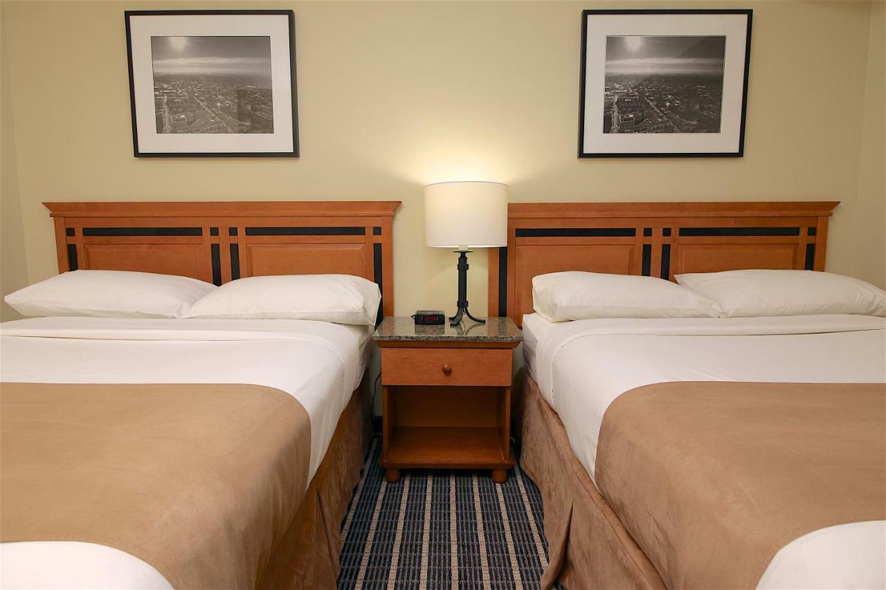 Medicine Hat Inn & Suites Esterno foto