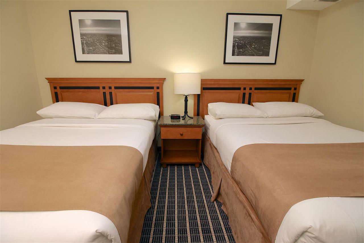 Medicine Hat Inn & Suites Esterno foto
